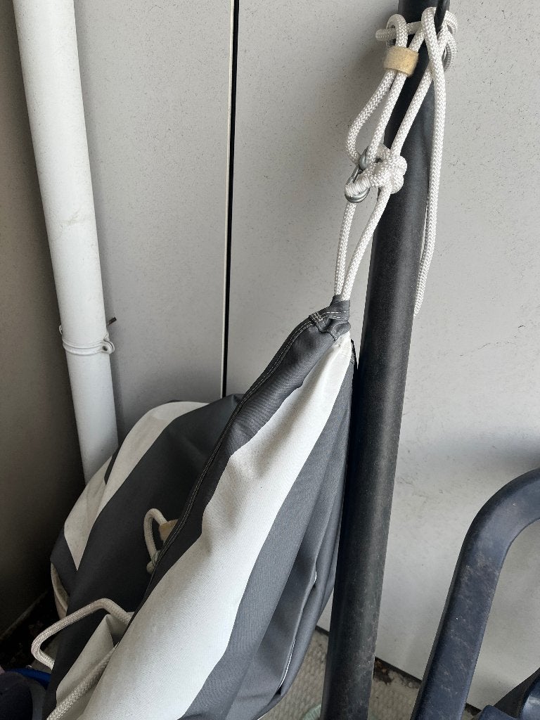 IKEA HAMNÖN Hangmat Antraciet/Wit 150x265 cm, Ophalen, Zo goed als nieuw, Met standaard, Eenpersoons