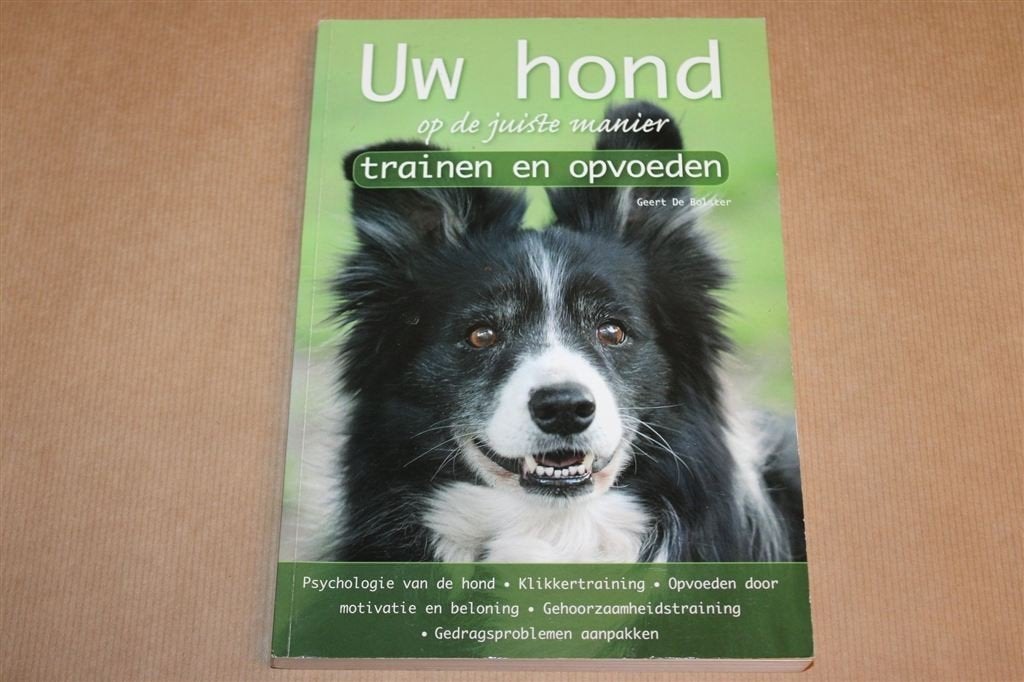 Uw Hond op de Juiste Manier Trainen en Opvoeden, Boeken, Ophalen of Verzenden, Gelezen, Honden