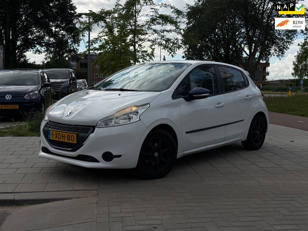 Peugeot 208 1.0 VTi LIKE/Netjes/Nap/Airco/Apk, Voorwielaandrijving, Euro 5, 450 kg, Gebruikt