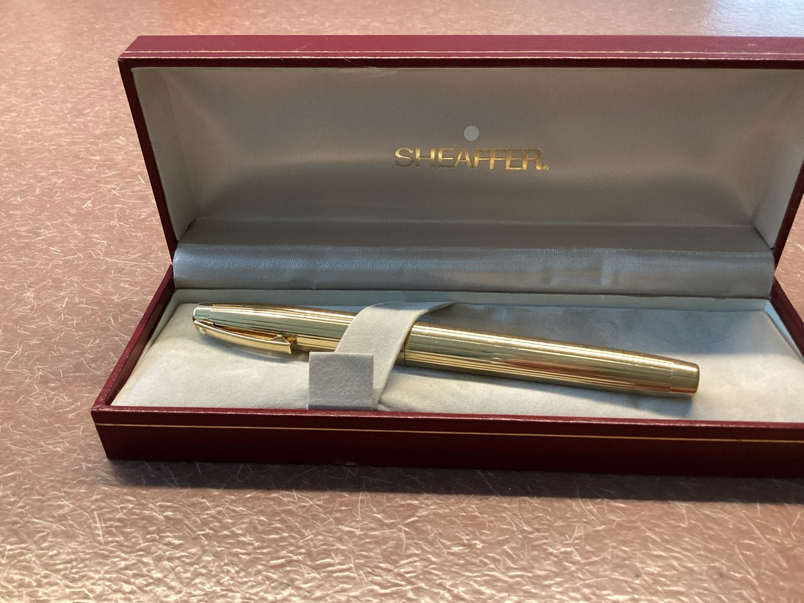 Vulpen van  Sheaffer met gouden pen, Verzamelen, Sheaffer, Met doosje, Ophalen of Verzenden, Zo goed als nieuw