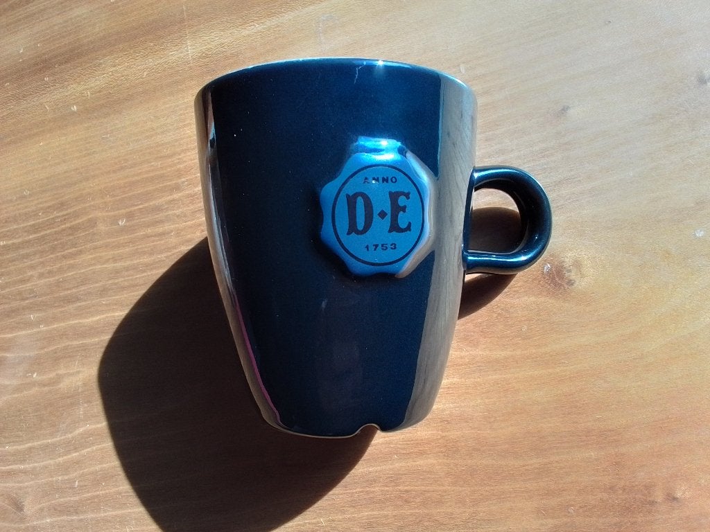Douwe Egberts koffie mok, Ophalen of Verzenden, Gebruikt, Overige stijlen, Kop(pen) en/of Schotel(s)