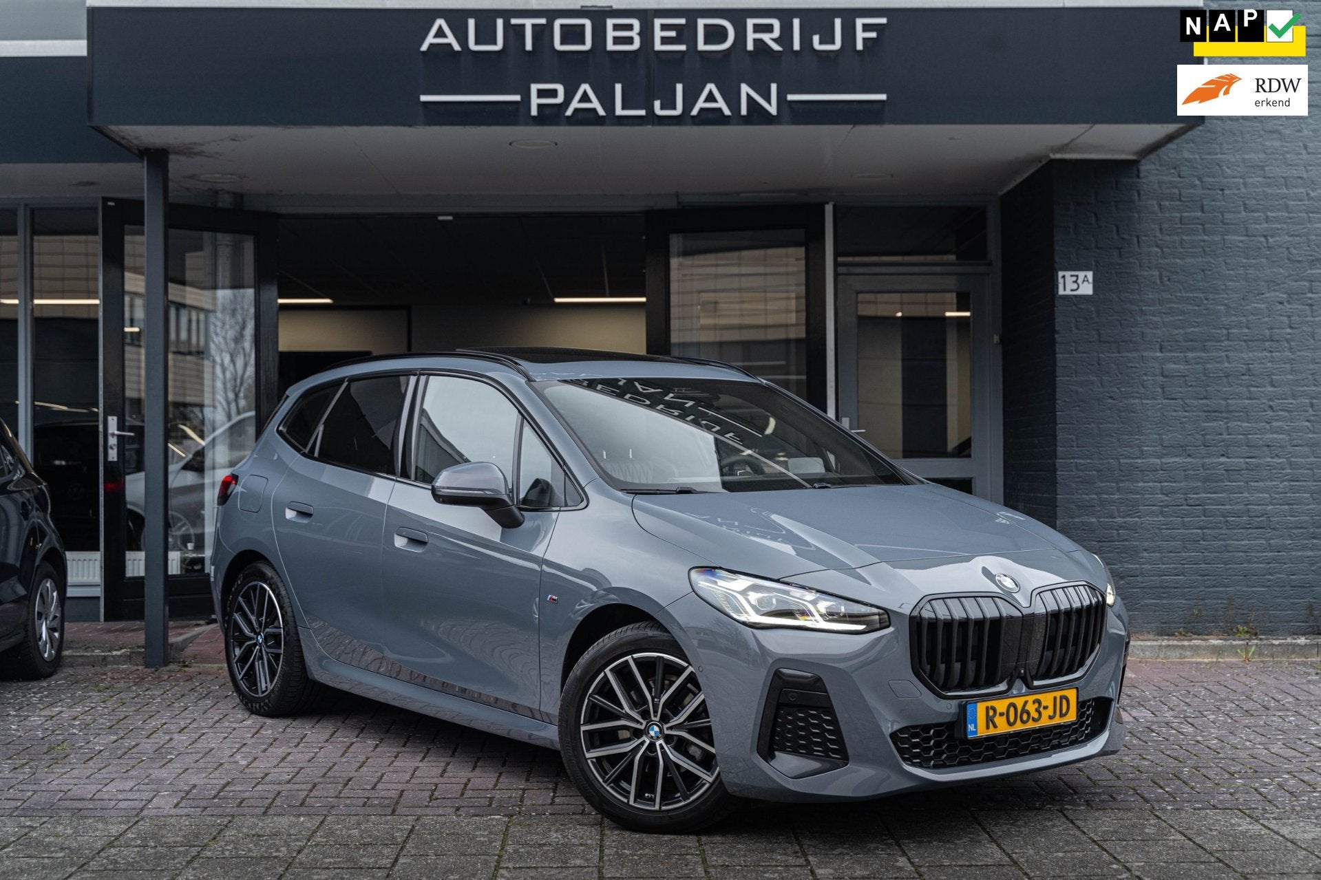BMW 2-serie Active Tourer 218i, NAP, FABRIEKSGARANTIE, M-PAK, Auto's, Dealer onderhouden, 136 pk, Gebruikt, 1445 kg