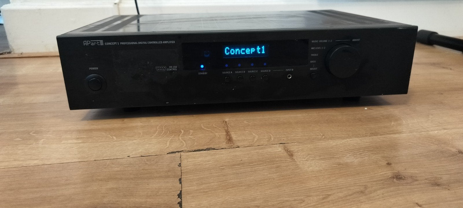 aPart 1 concept 1 versterken (amplifier), Ophalen of Verzenden