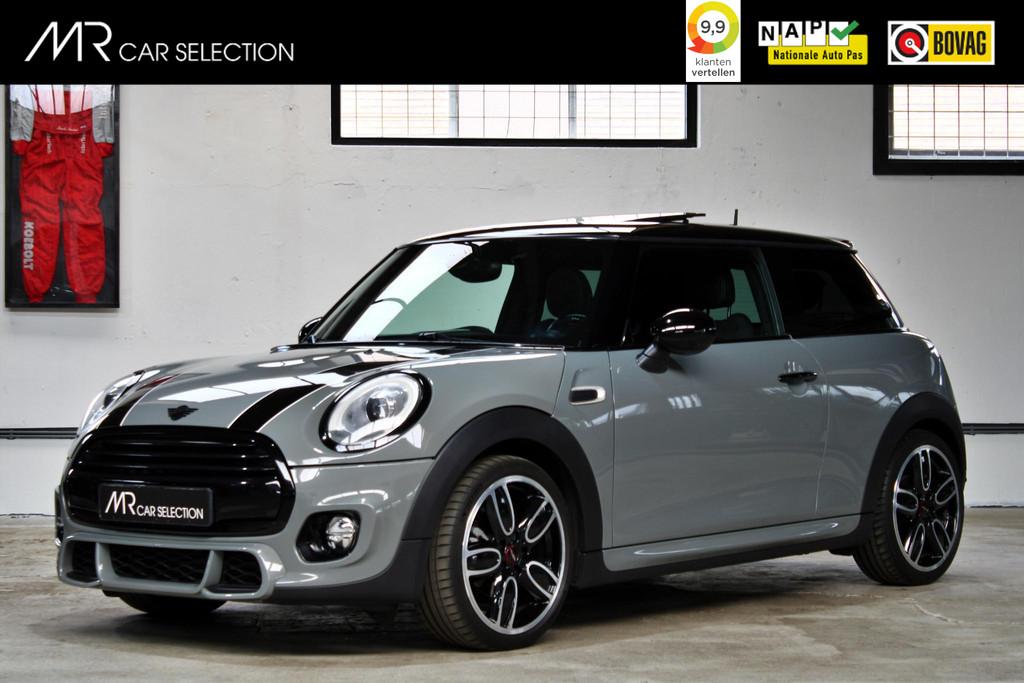 Mini Mini 1.5 Cooper Serious Business | Panoramadak | John C, Auto's, Voorwielaandrijving, Gebruikt, Met garantie (alle), 4 stoelen