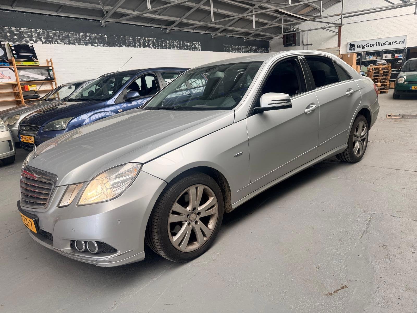 Mercedes-Benz E-klasse 220 CDI Diesel - 2010 - Automaat - Eu, Auto's, Automaat, Euro 5, Achterwielaandrijving, Gebruikt