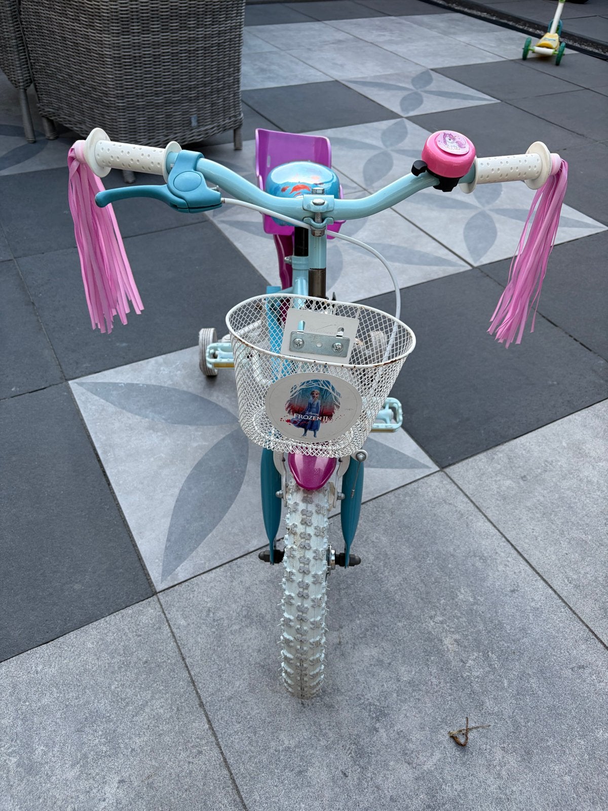 Kinderfiets Frozen II met zijwieltjes en mandje 14 inch, Ophalen, Zijwieltjes, Velgrem, 16 tot 20 inch