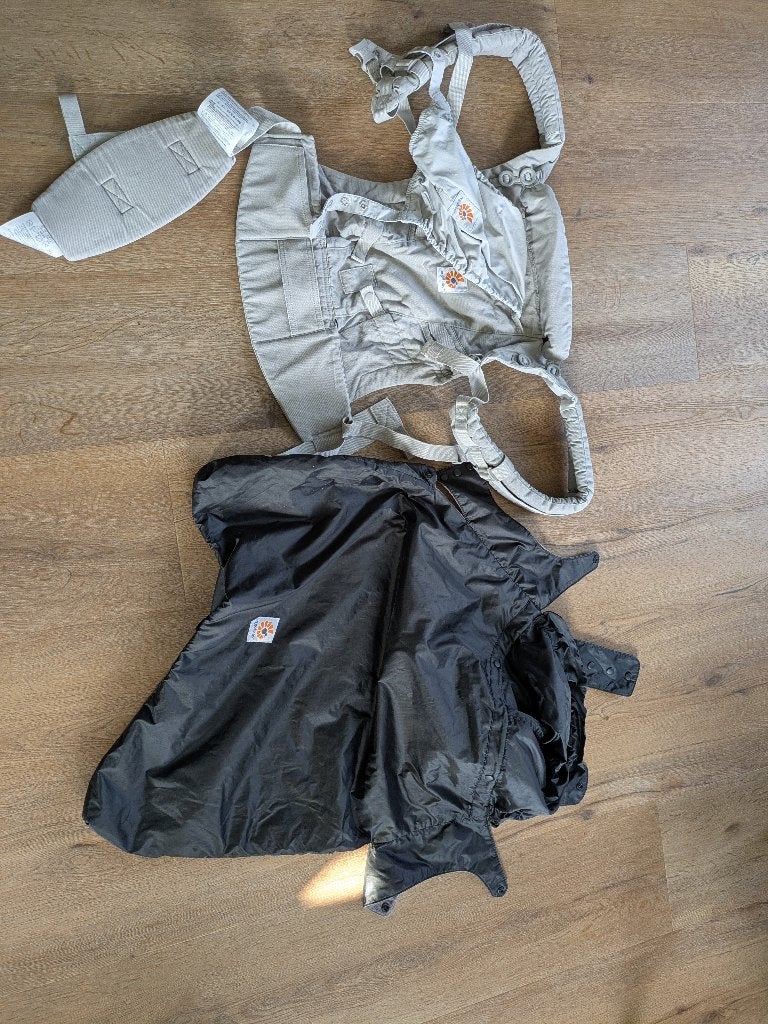 Ergobaby adapt draagzak inclusief regen/winterhoes, Kinderen en Baby's, Babydragers en Draagdoeken, Overige merken, Gebruikt, Buik of Rug
