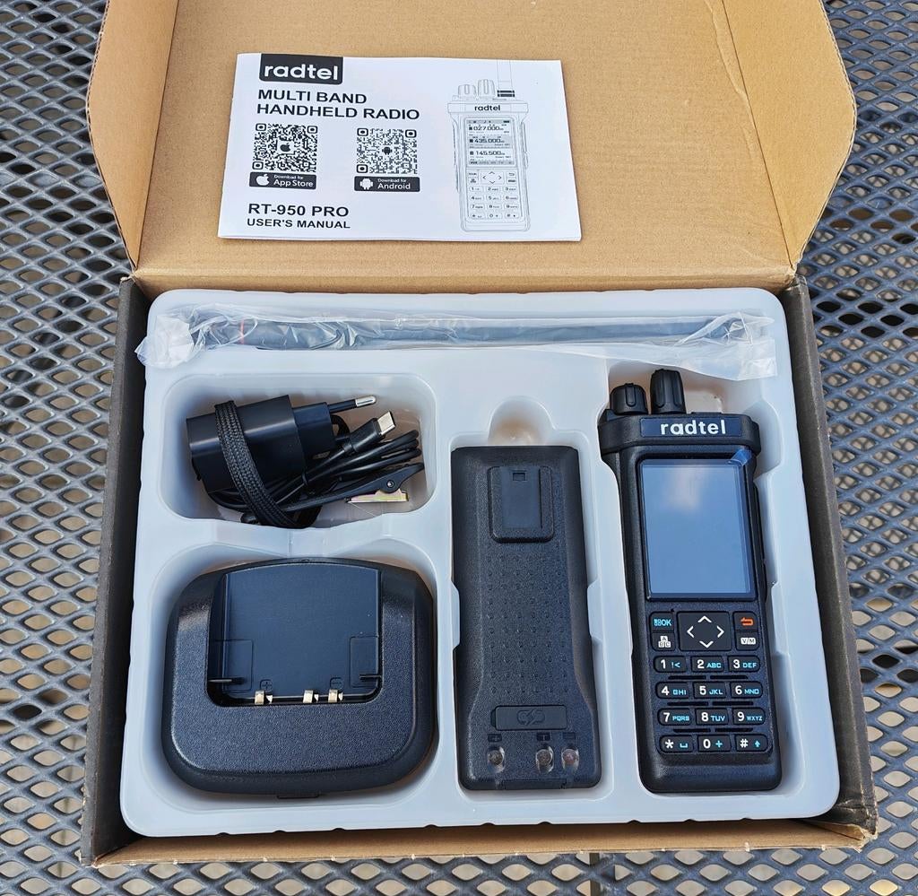 Nieuwe Portofoon Radtel RT-950 Pro, Telecommunicatie, 5 tot 15 km, Nieuw, Ophalen of Verzenden, Portofoon of Walkie-talkie