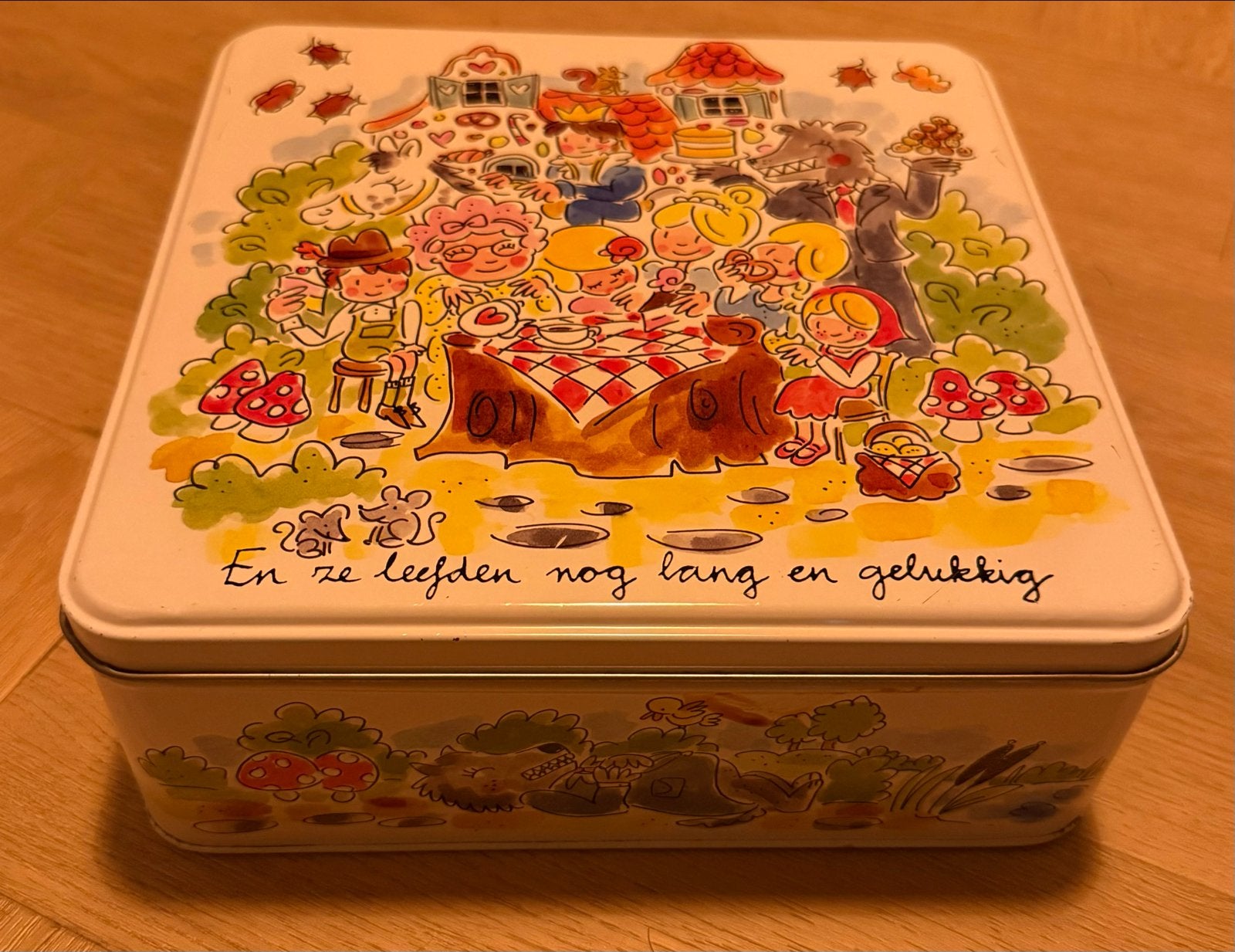 Blond Sprookjes Koekblik - 'En ze leefden nog lang en gelu, Ophalen of Verzenden, Gebruikt, Koek(jes), Overige merken