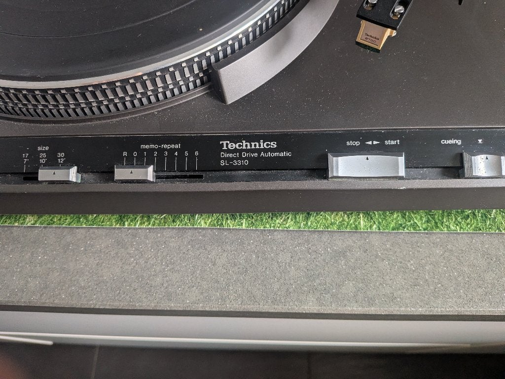 Foto 5 van Technics SL-3310 Direct Drive Automatische Platenspeler