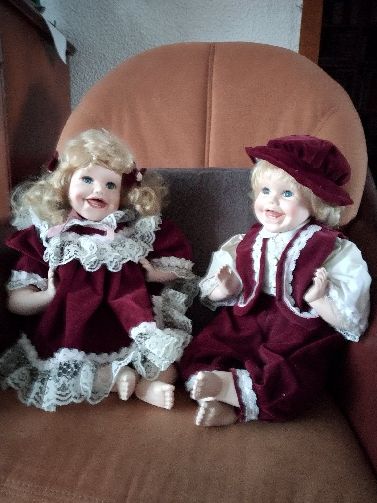 POPPEN LACHENDE BROER EN ZUS ZITTEND   samen  bieden, Verzamelen, Ophalen of Verzenden, Gebruikt, Pop