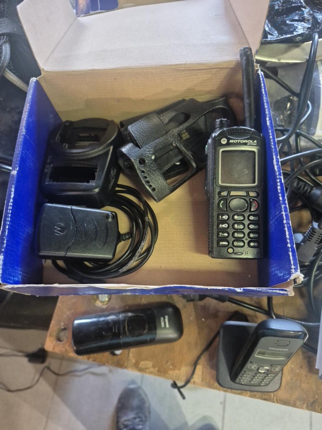 Motorola MTP850 TETRA portofoon, 380-430 MHz.
Wordt geleverd, Ophalen of Verzenden, Gebruikt, Geen camera, Zwart