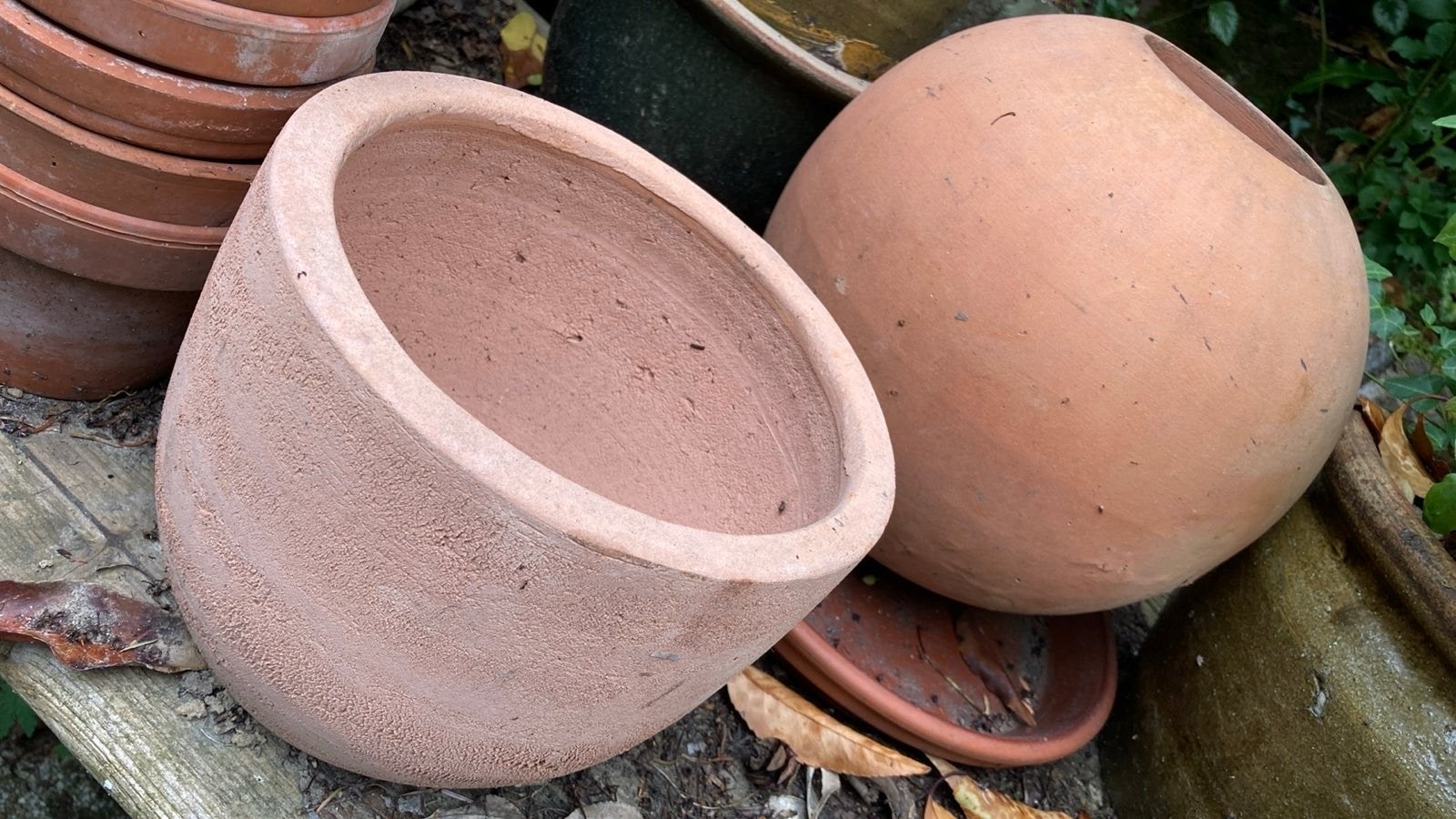 Terracotta bloempotten - set van 2, Tuin en Terras, Bloempotten, 25 tot 40 cm, Gebruikt, Rond, Binnen