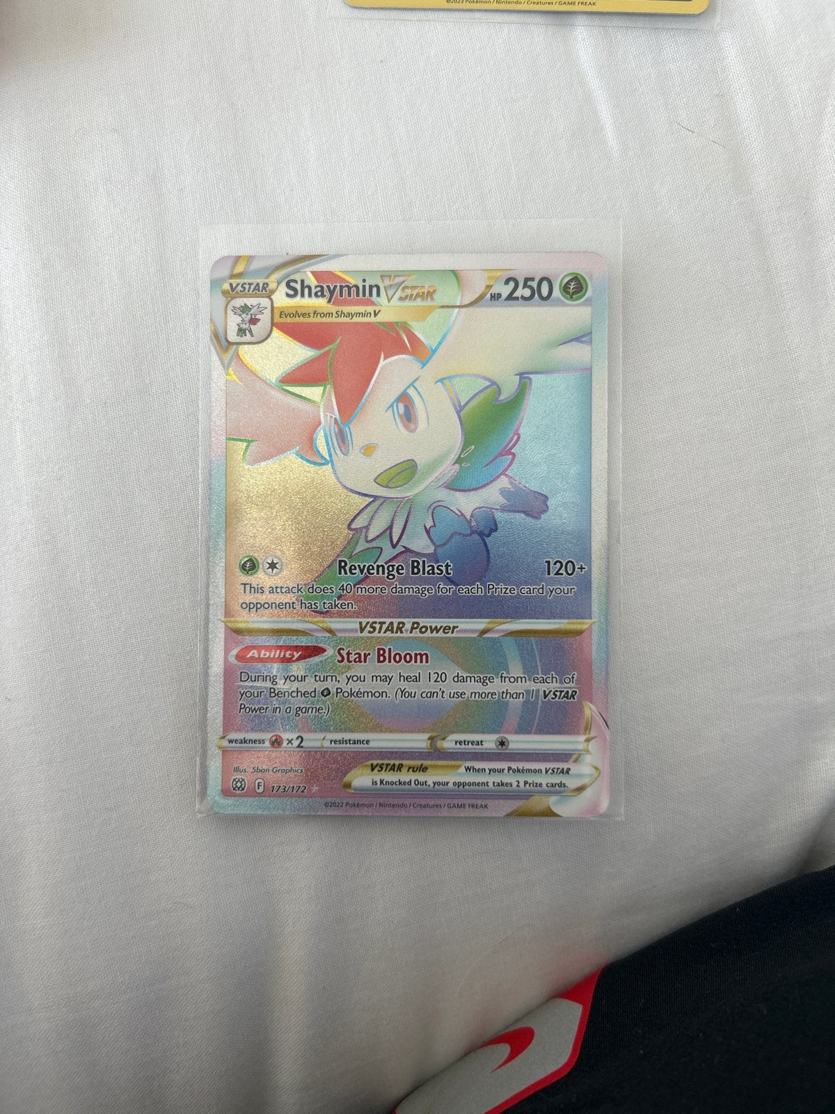Shaymin VSTAR (Rainbow Rare) Pokémon Kaart, Ophalen of Verzenden, Zo goed als nieuw, Losse kaart, Foil