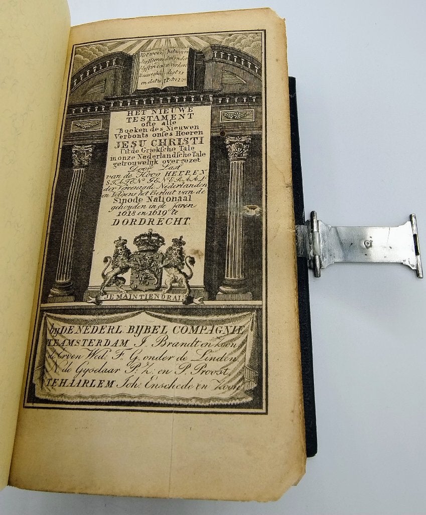 Bijbel met zilveren slot, H.H. van de Dool, Schoonhoven 1839, Verzenden, Bijbel