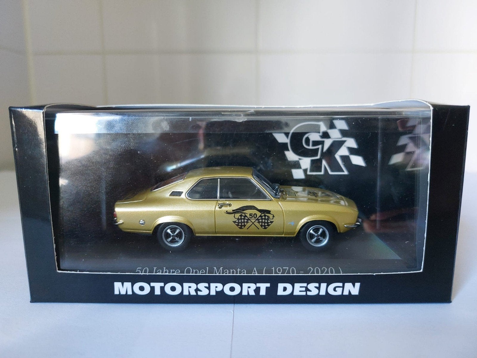 Zeldzame 50 Jahre Opel Manta A 1970 - 2020  ( Nieuw ), Hobby en Vrije tijd, Modelauto's | 1:43, Ophalen of Verzenden, Nieuw, Auto