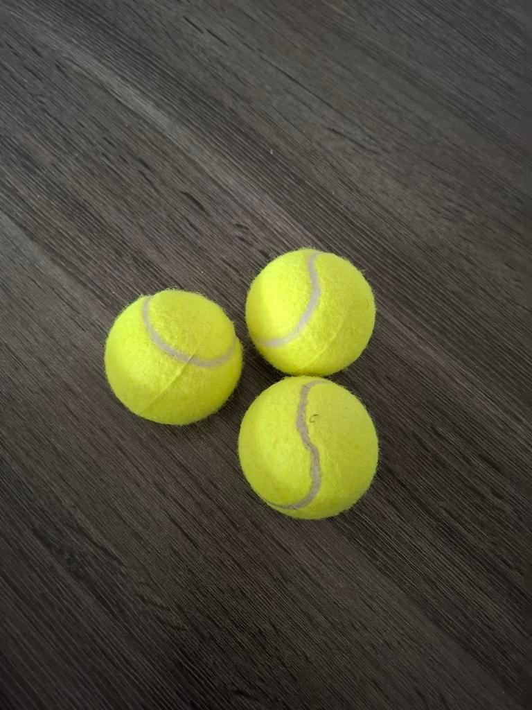 Gratis tennis ballen, Ophalen, Zo goed als nieuw