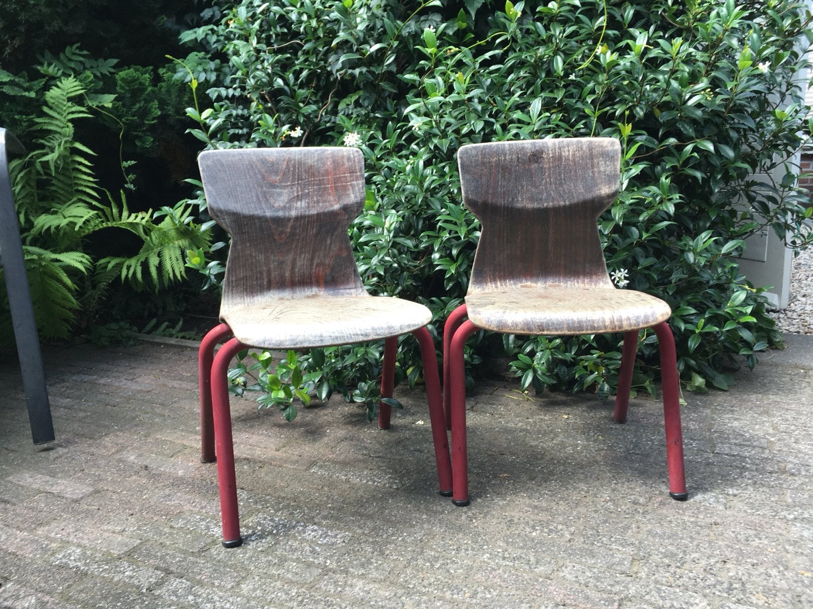 2 stuks. Vintage. Stapelbare Kinderstoelen. Design.  Eromes, Ophalen, Gebruikt, Overige typen