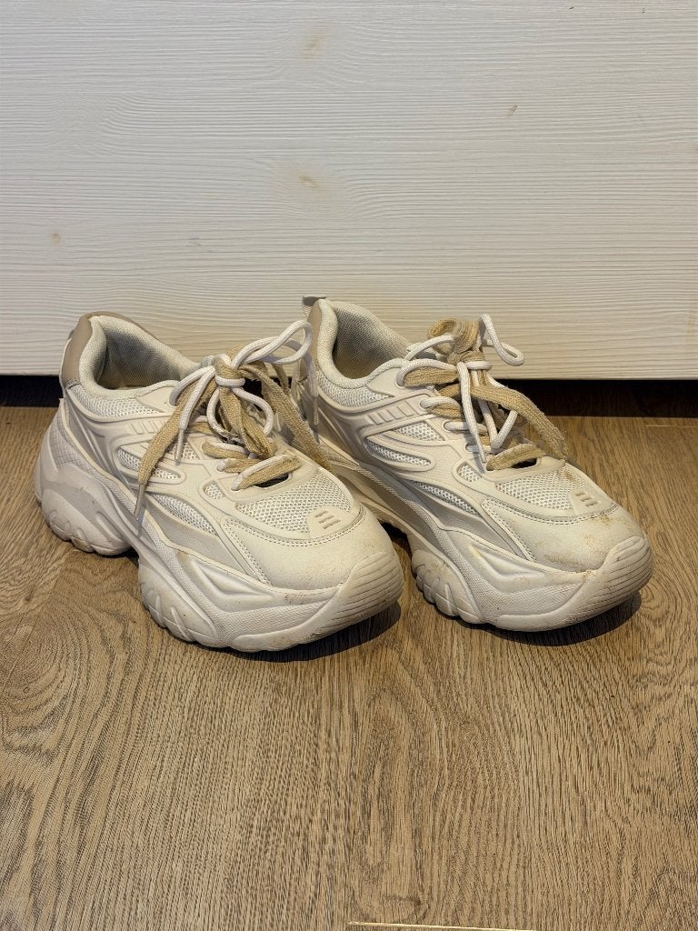 Witte dames sneakers, Kleding | Dames, Verzenden, Sneakers of Gympen, Gedragen, Wit