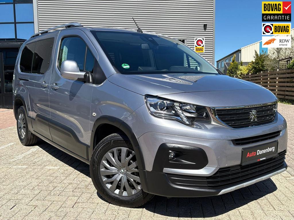 Peugeot Rifter Long 1.2 Puretech Long Allure . WEINING KM GA, Auto's, Peugeot, Zwart, 1199 cc, 7 stoelen, Origineel Nederlands
