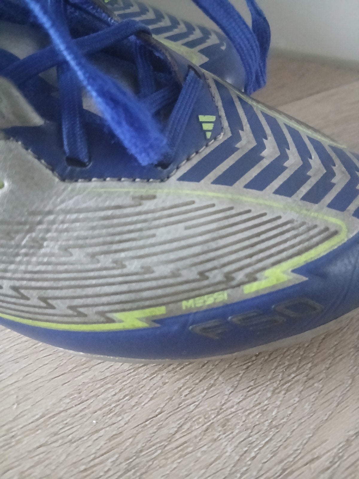 Adidas Messi F50 voetbalschoenen maat 31, Ophalen of Verzenden