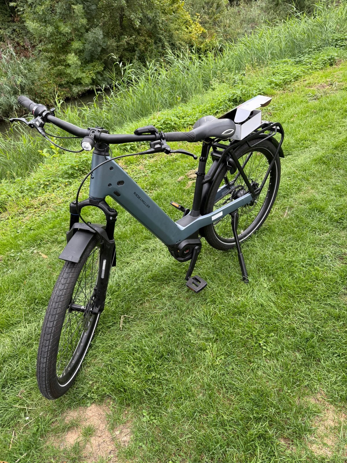 Riese & Muller Nevo 5 (111 km), Ophalen of Verzenden, Zo goed als nieuw, Overige merken
