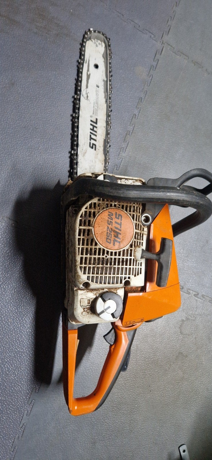 Stihl MS 250 Kettingzaag - Krachtige en Betrouwbare Zaag, Ophalen, Stihl, Gebruikt, 70 mm of meer