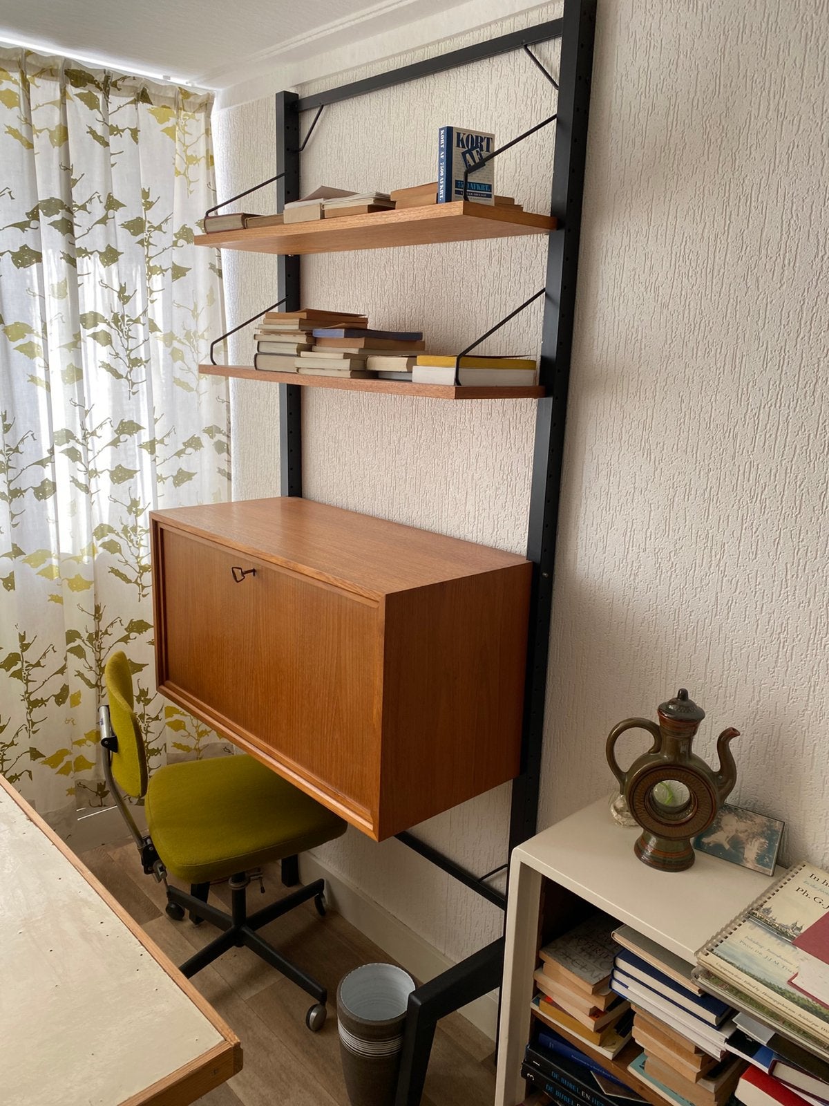 Vintage wandsysteem ontworpen door Poul Cadovius, Ophalen