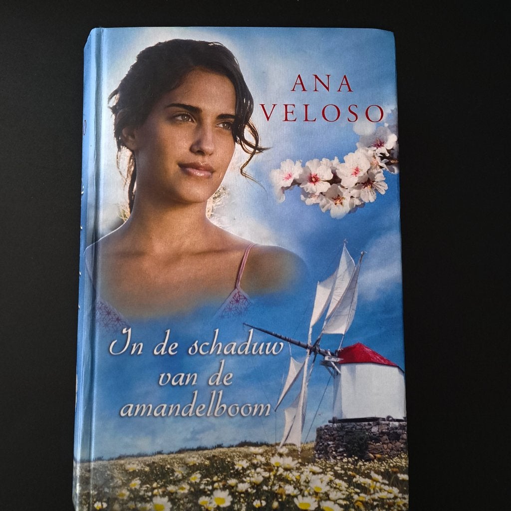 Titel: In de schaduw van de amandelboom / Ana Veloso, Ophalen, Gelezen