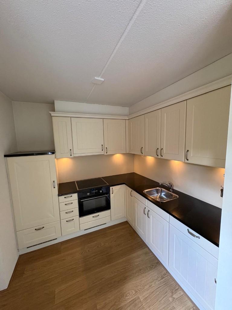 Nette keuken met hoek, Huis en Inrichting, Keuken | Complete keukens, Ophalen, Gebruikt, Hoekkeuken, Graniet of Steen
