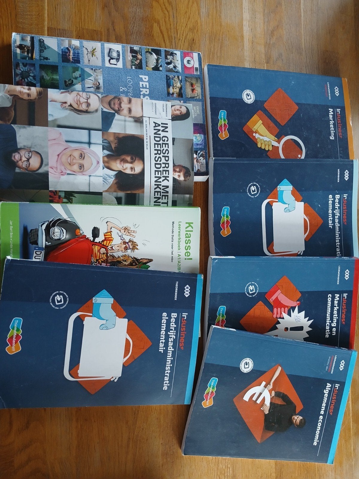 MBO 3/4 Business Services Boeken, Boeken, Ophalen of Verzenden, Gamma, Gelezen, MBO