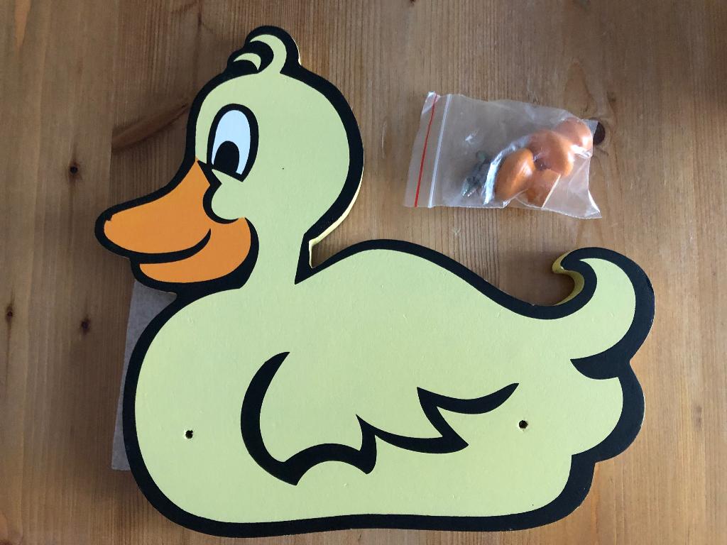 Nieuwe kinder kapstok eend 2 knoppen kinderkapstok, Huis en Inrichting, Ophalen, Nieuw, Minder dan 100 cm, Kinderkapstok