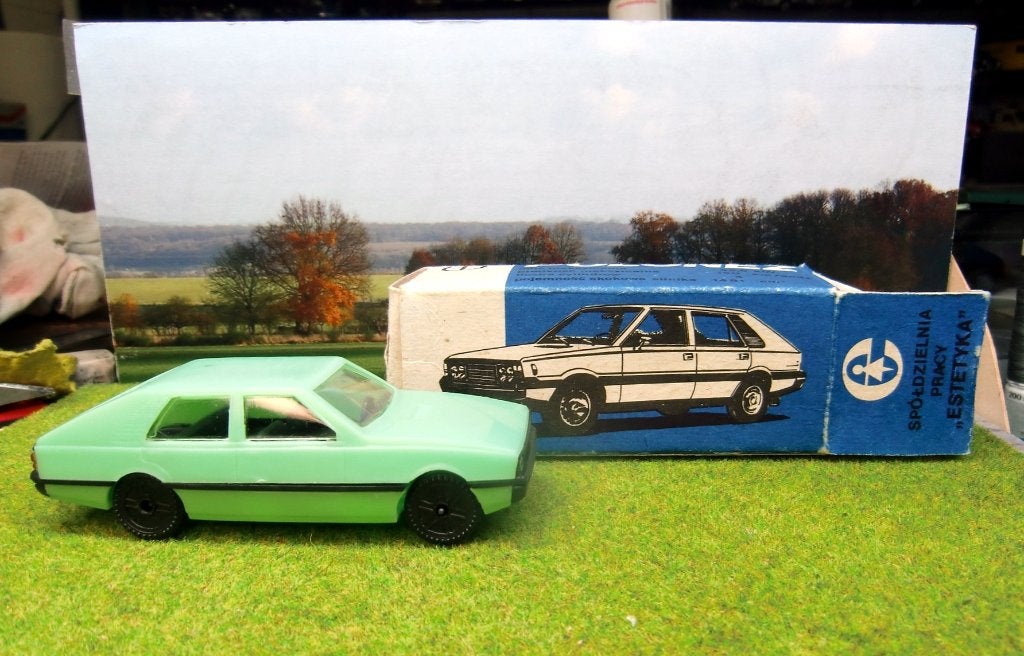 (05) Polonez van Estetyka 1/43, Ophalen of Verzenden, Gebruikt, Auto, Overige merken