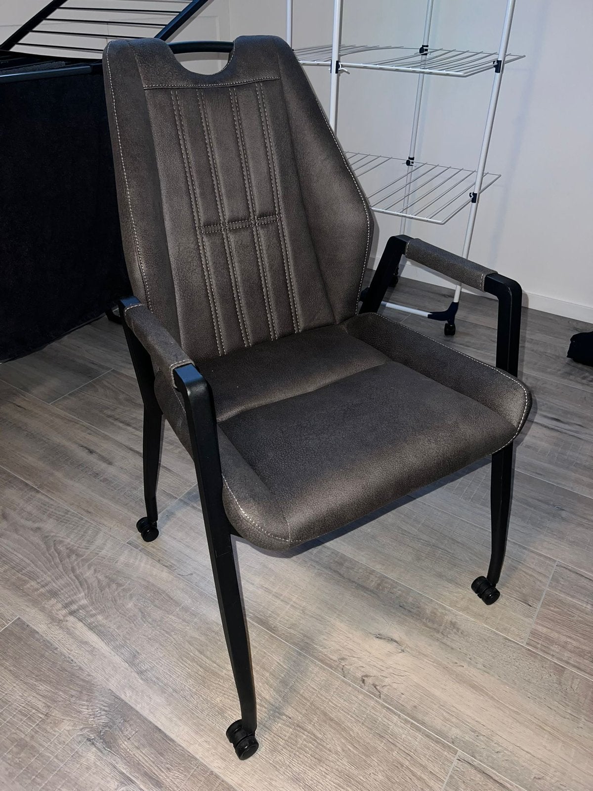 NIeuwe stoelen, Huis en Inrichting, Stoelen, Ophalen, Bruin, Nieuw, Vijf, Zes of meer stoelen