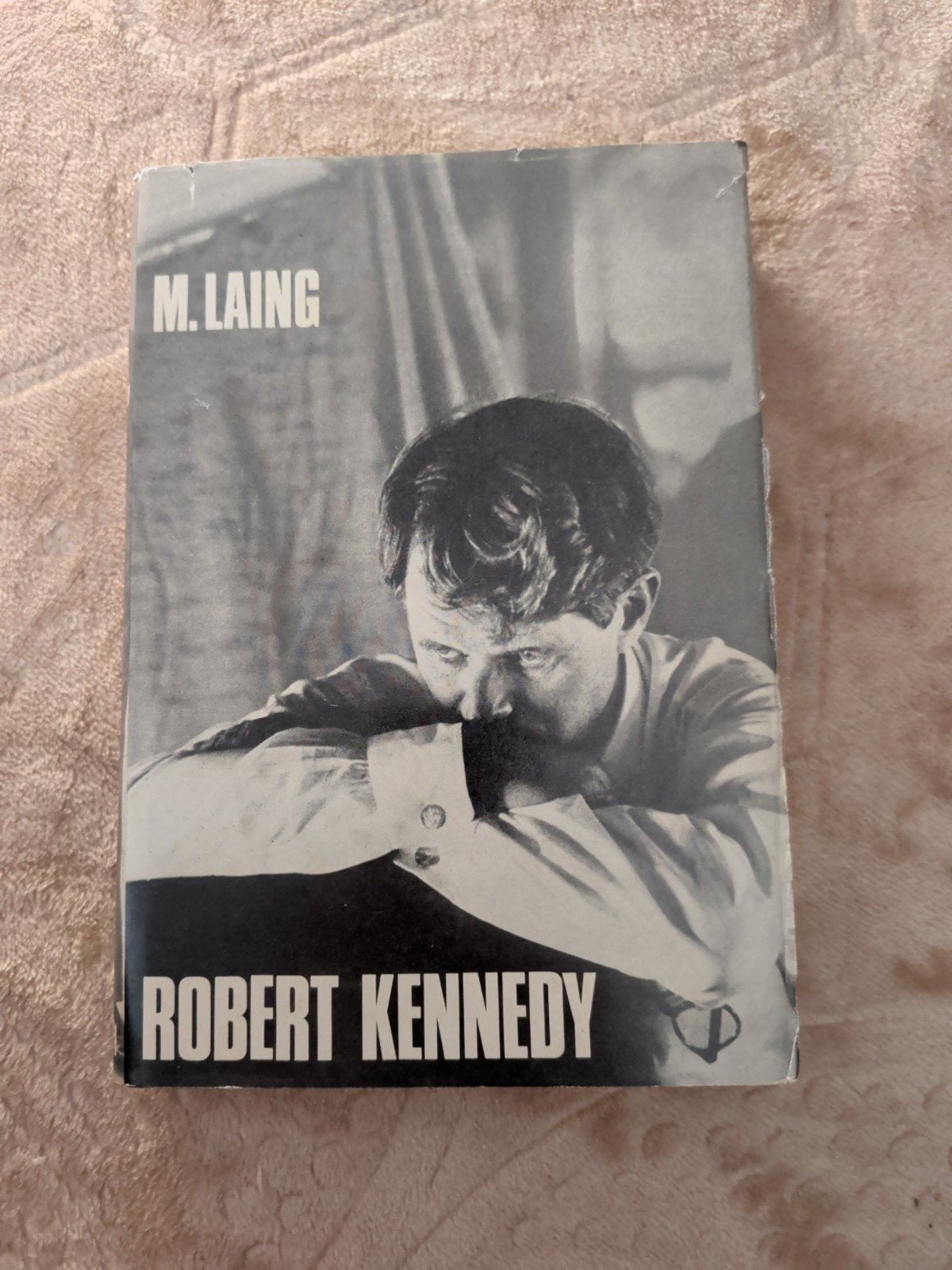 Robert Kennedy - M. Laing (Biografie), Boeken, Ophalen of Verzenden, Gelezen, M. Laing, Politiek