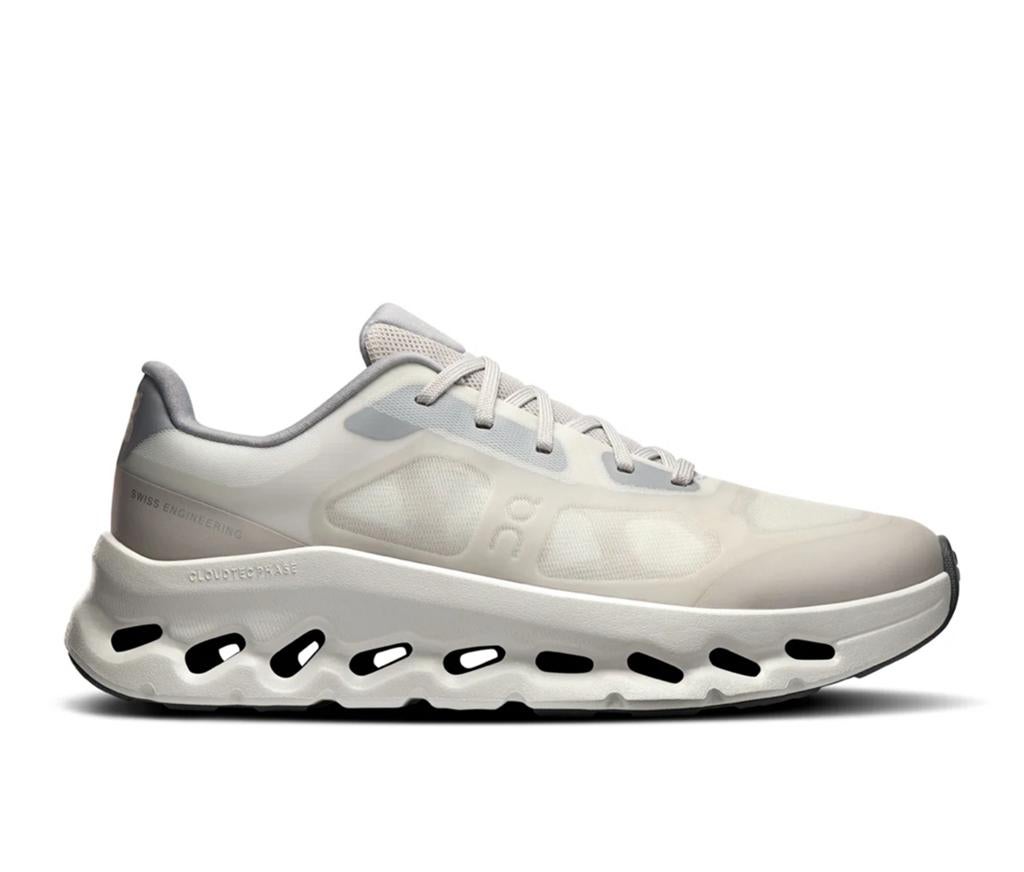 On cloud remix white, Overige kleuren, Nieuw, Ophalen of Verzenden, Sneakers of Gympen