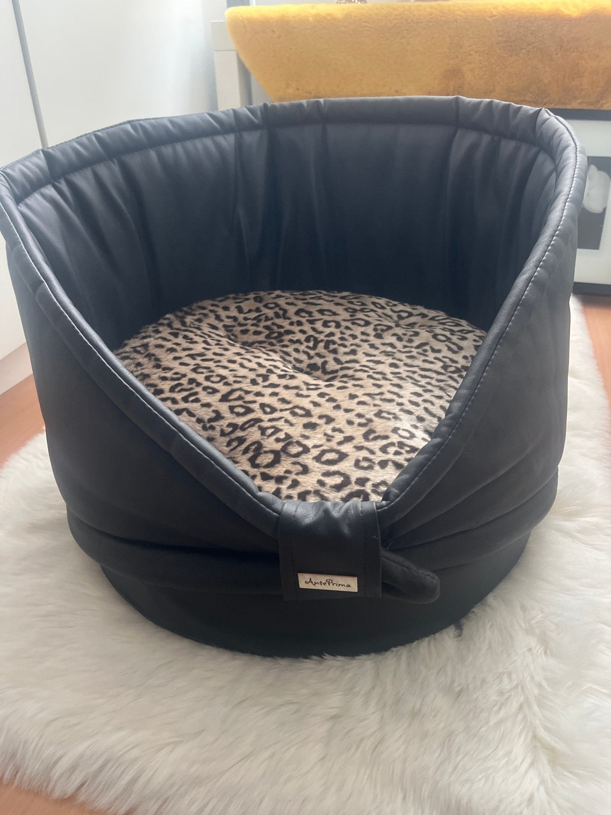 Super aparte hondenmand, Dieren en Toebehoren, Ophalen, Nieuw, Leer