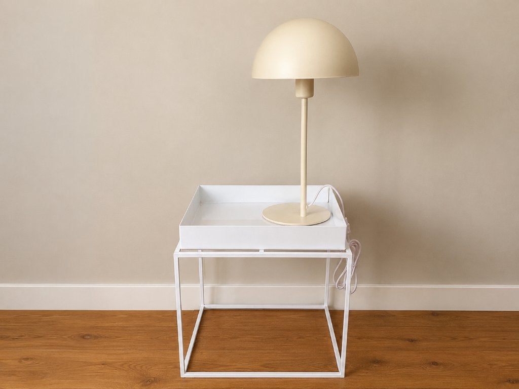Twee HAY Tray Tables (wit, 30x30 cm), Minder dan 45 cm, Minder dan 55 cm, Metaal of Aluminium, Vierkant
