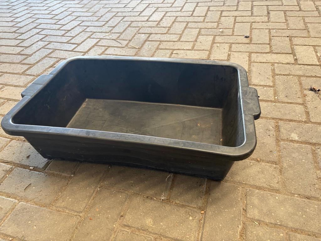 Zwarte rechthoekige mileau bakken van kunststof, Doe-het-zelf en Verbouw, Kratten en Dozen, Ophalen, Gebruikt, Minder dan 40 cm