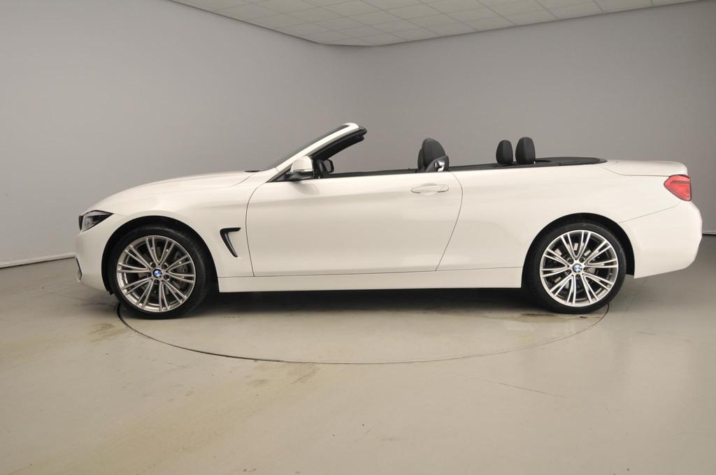 BMW 4 Serie Cabrio 440i xDrive Leder / Sportstoelen / Camera, Auto's, BMW, Automaat, Stof, 4-Serie, 4 stoelen