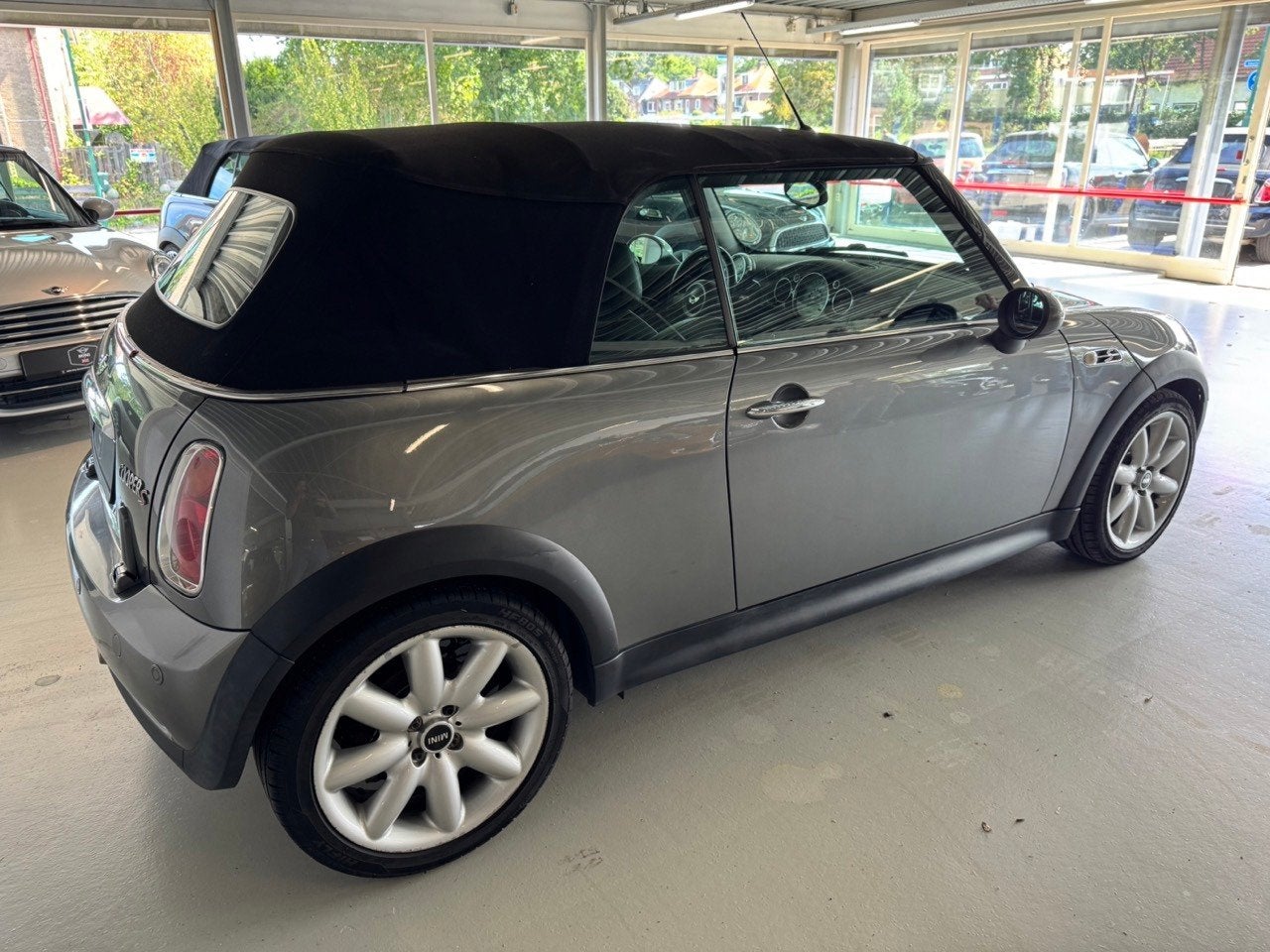 Mini Cabrio 1.6 Cooper S, Auto's, Voorwielaandrijving, Gebruikt, Zwart, 4 cilinders