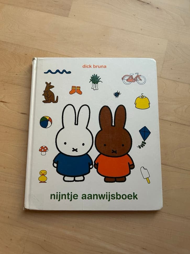 Nijntje Aanwijsboek - Dick Bruna, Gelezen, Non-fictie, Jongen of Meisje, Ophalen of Verzenden