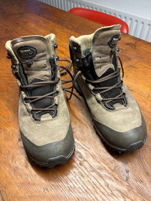 Meindl, Ophalen of Verzenden, Zo goed als nieuw, Schoenen