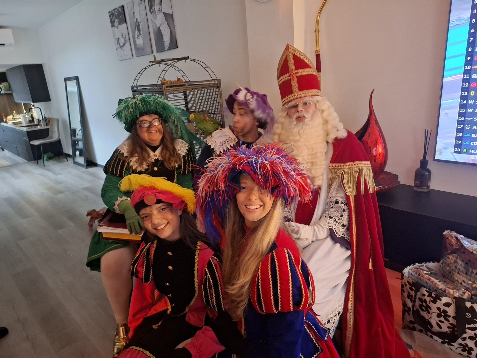 Sinterklaas huisbezoek, Ophalen
