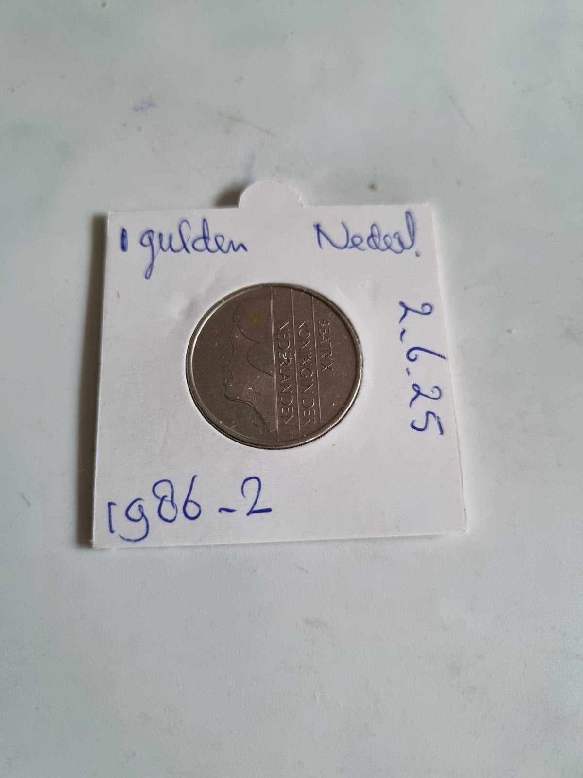 Nederland: een zeer mooie nikkelen 1 gulden munt uit 1986., Postzegels en Munten, Ophalen of Verzenden, Koningin Beatrix, 1 gulden