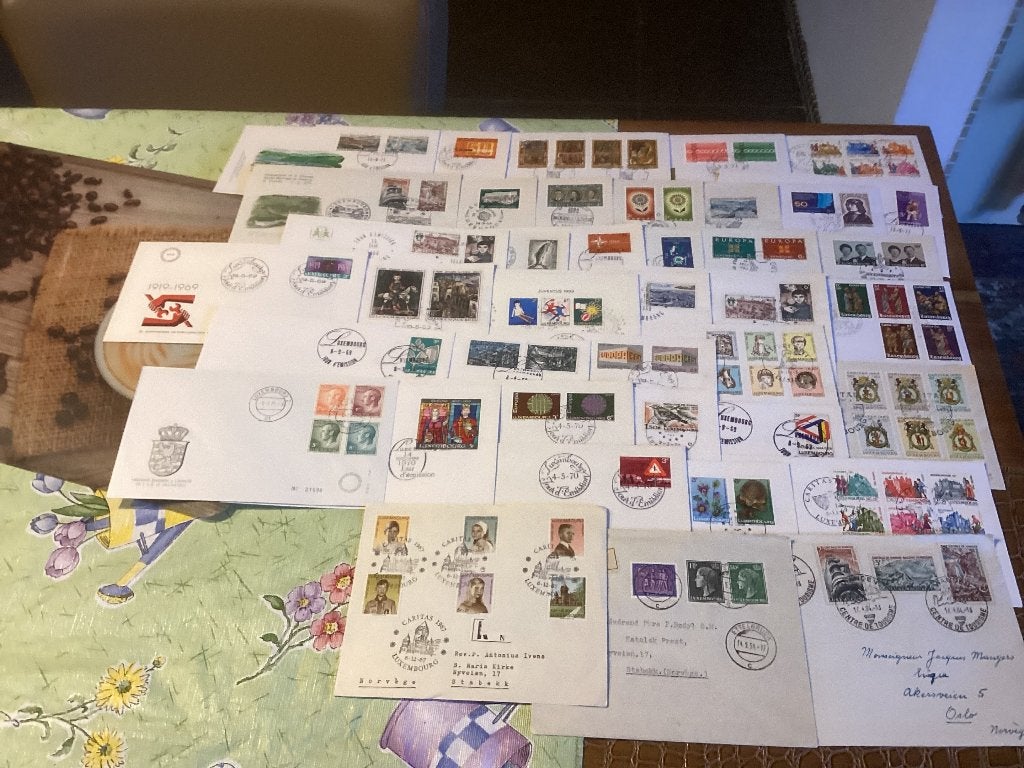 40 stuks Luxemburg onbeschreven No2 waarvan 4 beschreven, Postzegels en Munten, Ophalen of Verzenden, Buitenland