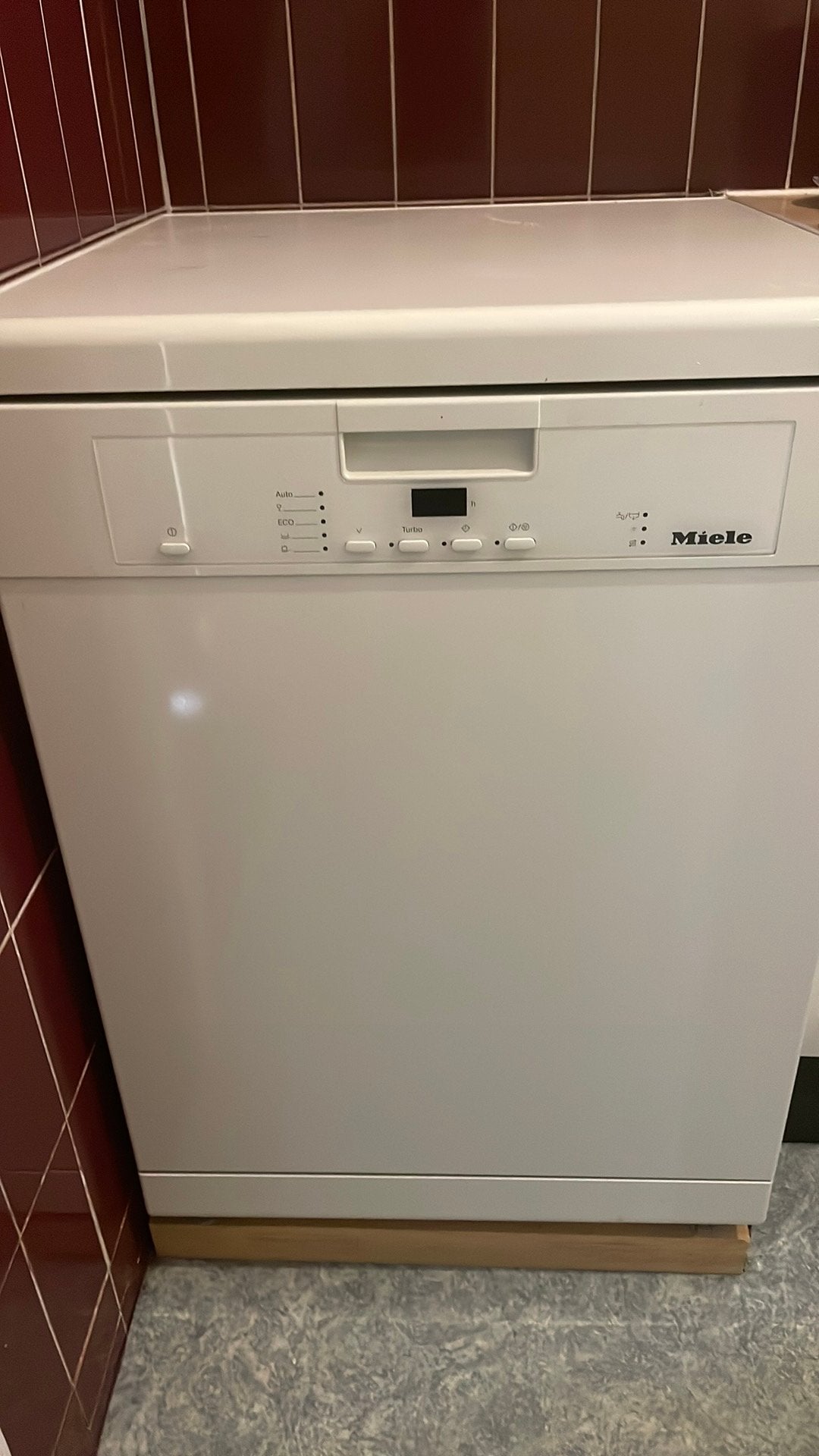 Miele vaatwasser HG03 vrijstaand, Witgoed en Apparatuur, Vaatwasmachines, Ophalen, Minder dan 85 cm, Zo goed als nieuw, 45 tot 60 cm