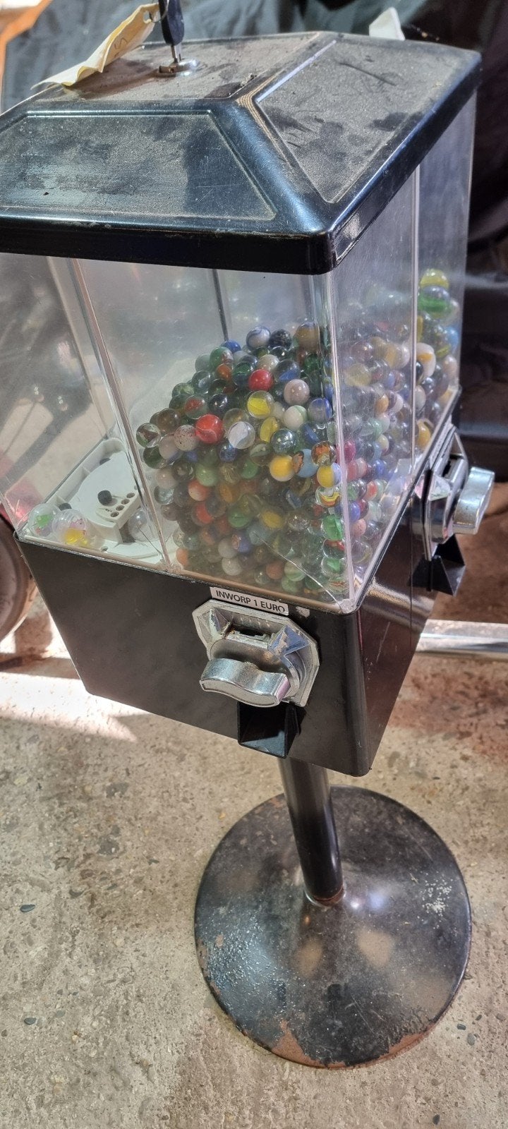 kaugumbalautomaat met knikkers - 1 euro inworp, Verzamelen, Ophalen, Gebruikt