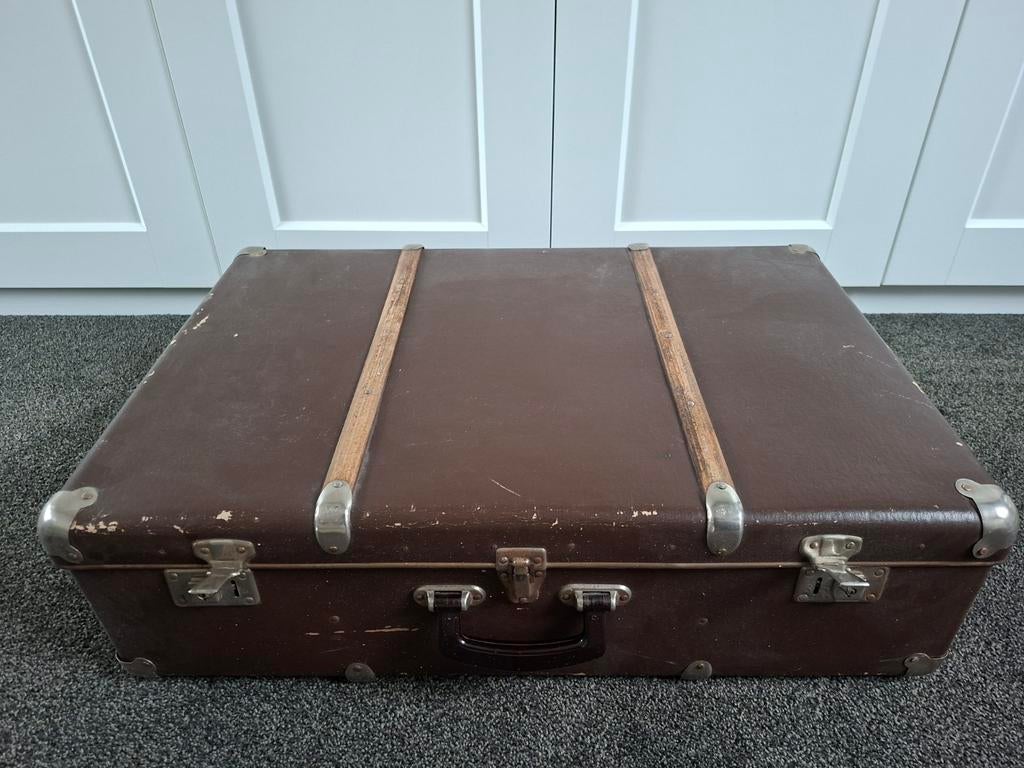 Oude koffer (bruin) harde buitenkant, Sieraden, Tassen en Uiterlijk, Koffers, Ophalen, Gebruikt, Overige materialen