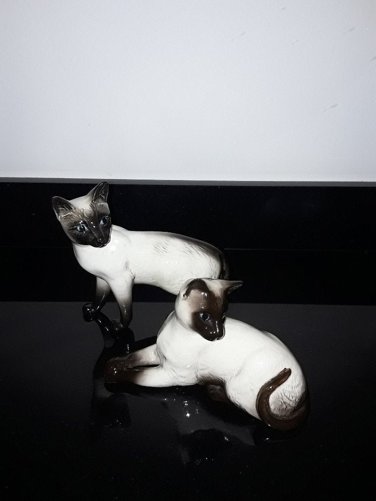 2 Engelse Beswick porseleinen siamezen, Verzenden, Zo goed als nieuw, Porselein, Beeldje(s)